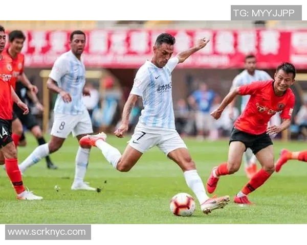 长春队主场迎战广州富力直播盛况全景回顾与精彩瞬间解析 长春队主场迎战广州富力直播盛况全景回顾与精彩瞬间解析