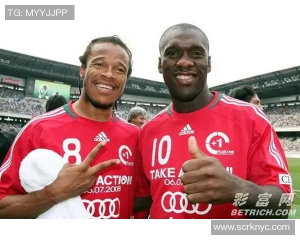 戴维斯与西多夫的巅峰对决谁能在足球历史上留下更深刻的印记 戴维斯与西多夫的巅峰对决谁能在足球历史上留下更深刻的印记