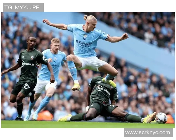 曼城与曼联激战回顾精彩比赛视频全程回放与分析 曼城与曼联激战回顾精彩比赛视频全程回放与分析